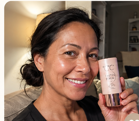 Marisol holding CC tinted serum